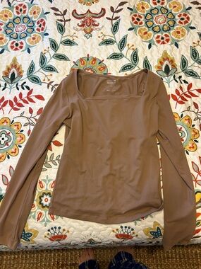 Women’s Square Neck Long Sleeve Top - Brown